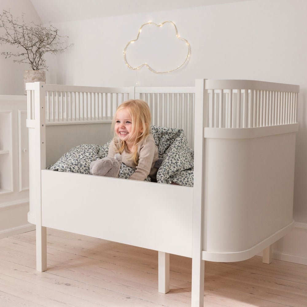 Babybett Sebra (inkl. Umbaumöglichkeit in ein Kinderbett) - Classic White - little something