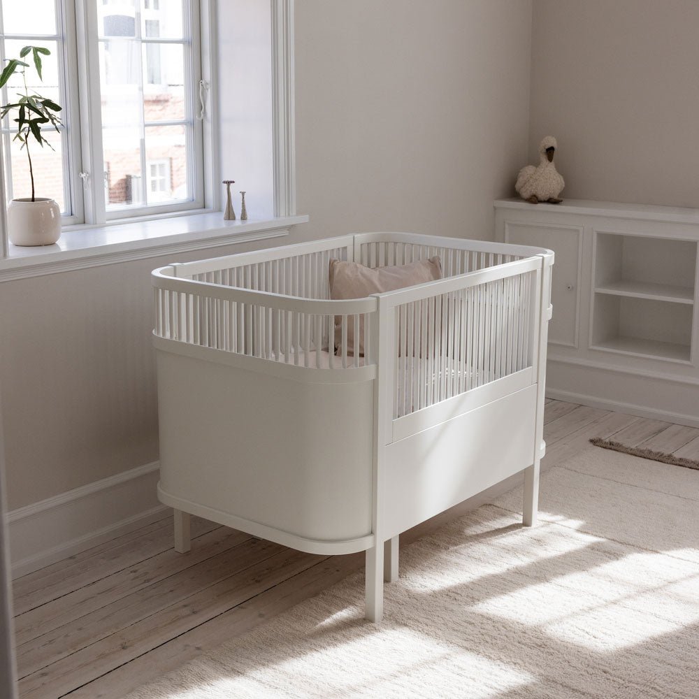 Babybett Sebra (inkl. Umbaumöglichkeit in ein Kinderbett) - Classic White - little something