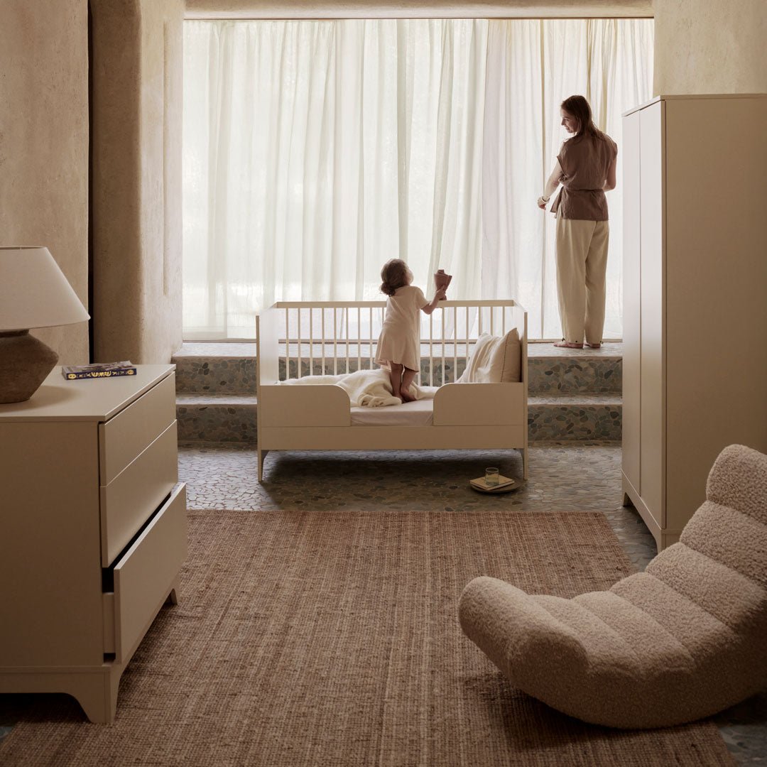 Babybett Tsugi - Butter 140x70cm (inkl. Umbaumöglichkeit in ein Kinderbett 140x70cm) - little something