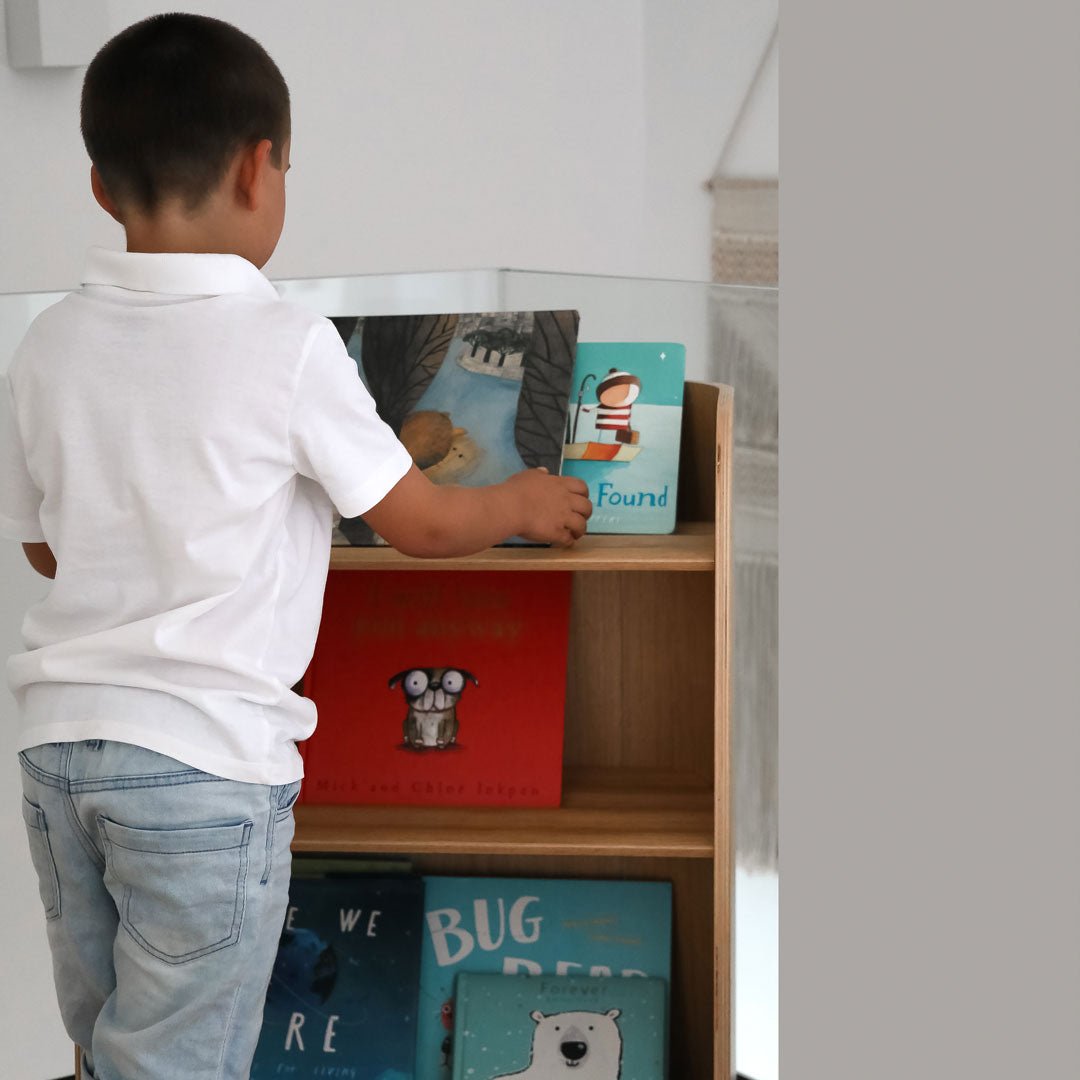 Bücherregal "Curvy" - little something