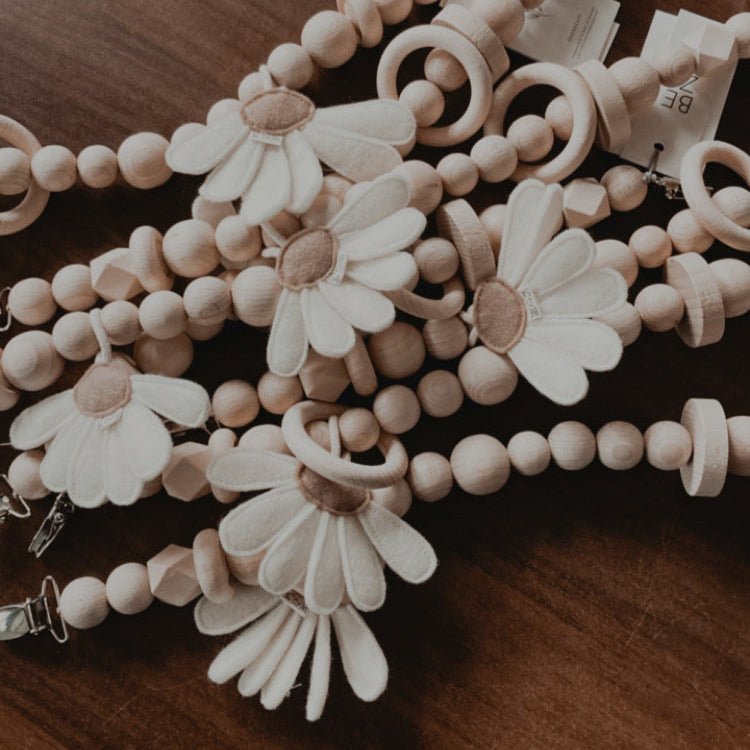 Kinderwagenkette aus Holz - DAISY Blume - little something