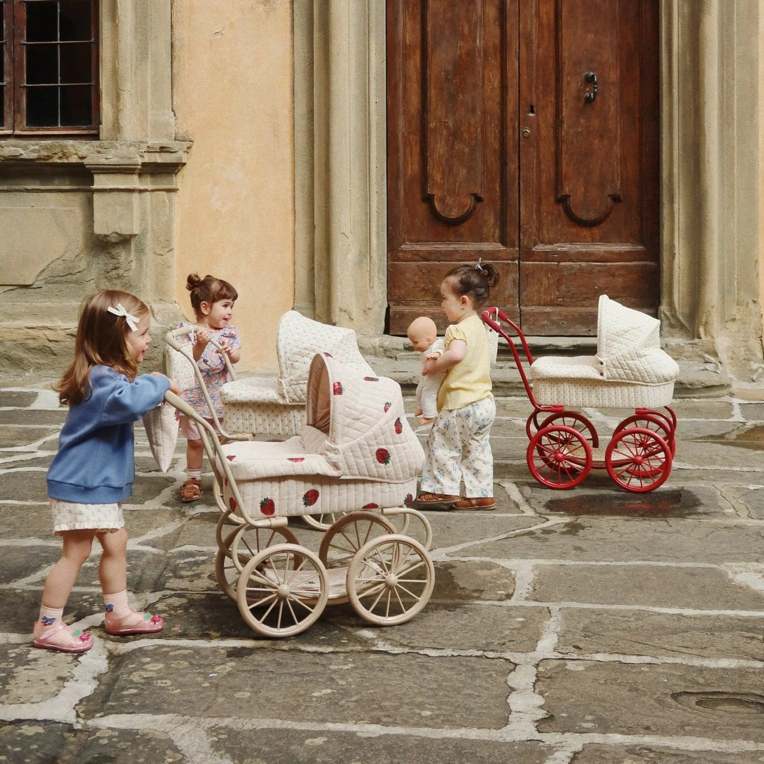 Puppenwagen "Minnie Doll Pram Vienna" - little something
