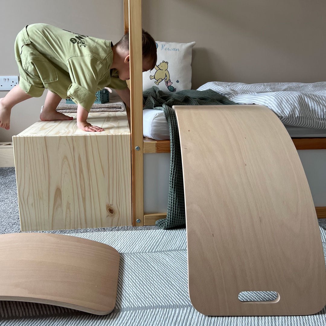 Schaukelpferd inkl. Balance - Board „Rocking Horse Perfect Arc“ - little something