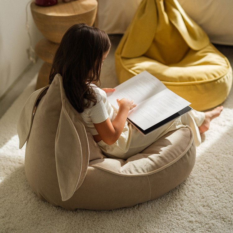 Sitzkissen Samt mit Hasenohren "Bunny Beanbag Dusty Beige" - little something