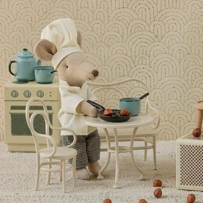 Chef Maus Koch mit Kochtopf und Kochlöffel