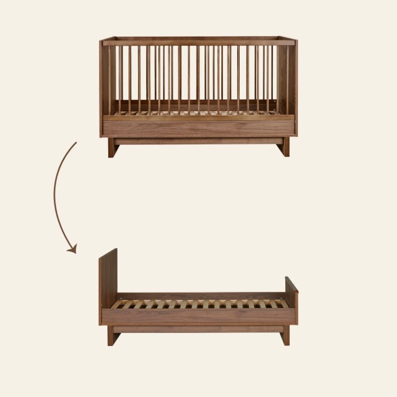 Babybett Kyo - Walnut 140x70cm (inkl. Umbaumöglichkeit in ein Kinderbett 140x70cm) - little something