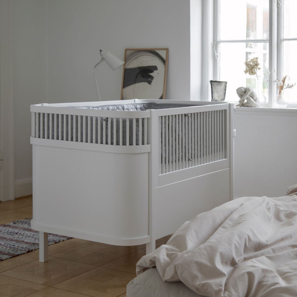 Babybett Sebra (inkl. Umbaumöglichkeit in ein Kinderbett) - Classic White - little something