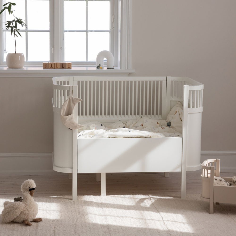 Babybett Sebra (inkl. Umbaumöglichkeit in ein Kinderbett) - Classic White - little something