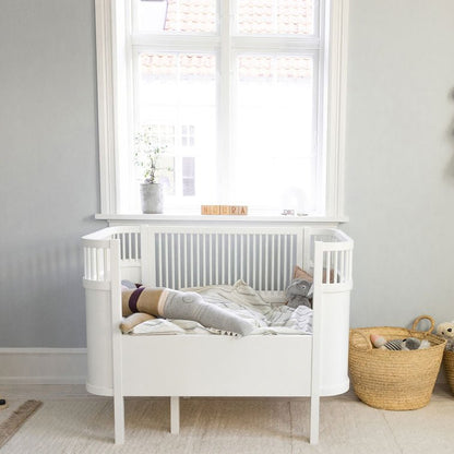 Babybett Sebra (inkl. Umbaumöglichkeit in ein Kinderbett) - Classic White - little something