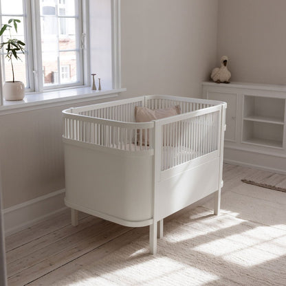 Babybett Sebra (inkl. Umbaumöglichkeit in ein Kinderbett) - Classic White - little something