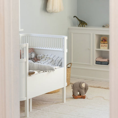 Babybett Sebra (inkl. Umbaumöglichkeit in ein Kinderbett) - Classic White - little something