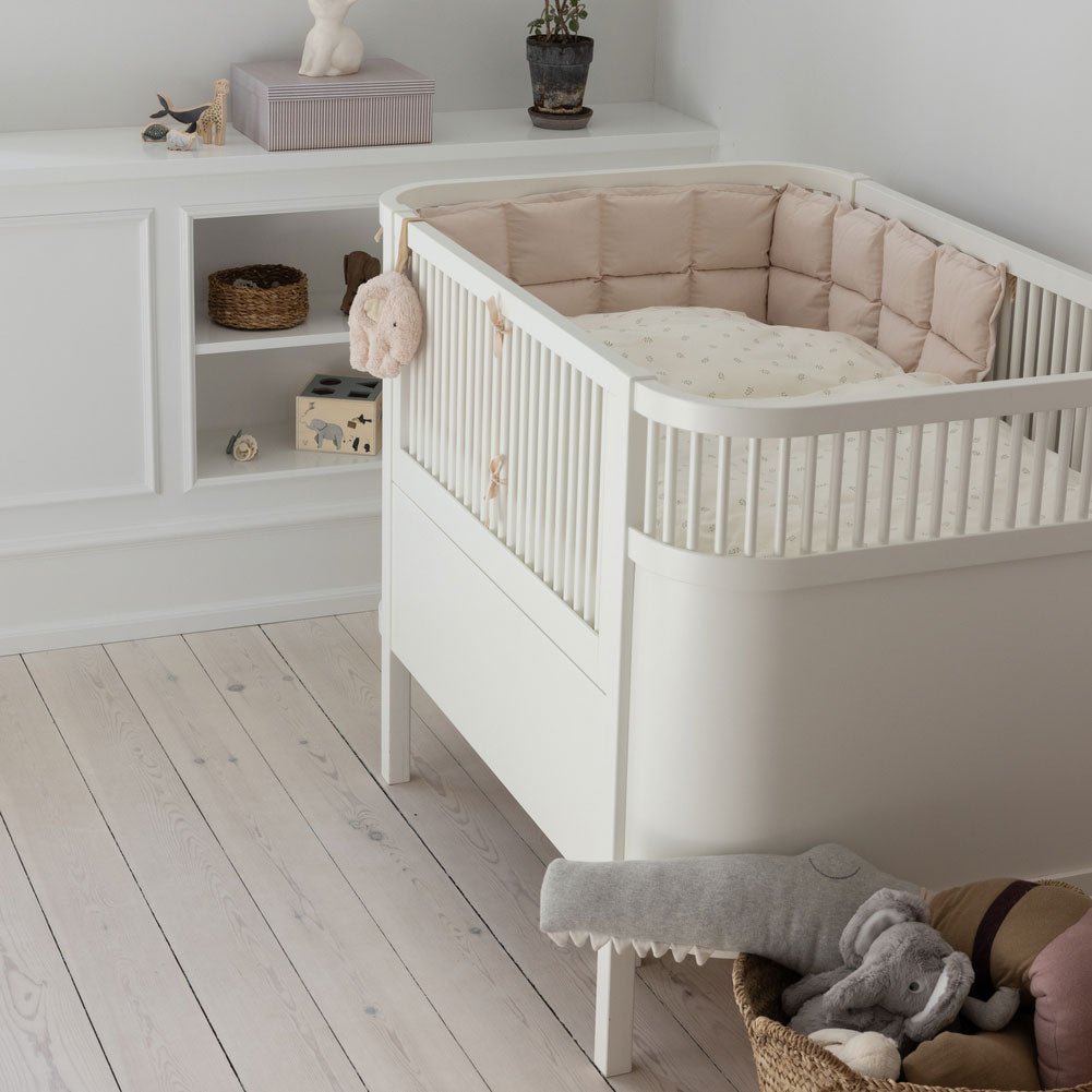 Babybett Sebra (inkl. Umbaumöglichkeit in ein Kinderbett) - Classic White - little something