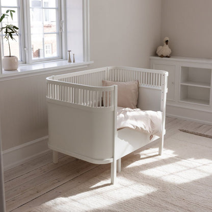 Babybett Sebra (inkl. Umbaumöglichkeit in ein Kinderbett) - Classic White - little something