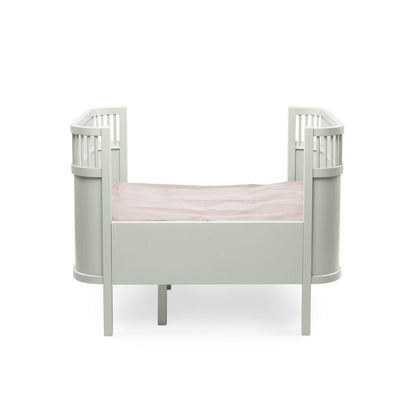 Babybett Sebra (inkl. Umbaumöglichkeit in ein Kinderbett) - Mist Green - little something