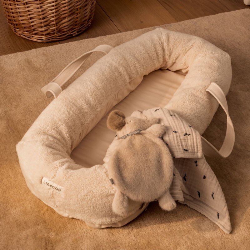 Babynest &quot;Gro Pile Babylift&quot; - little something