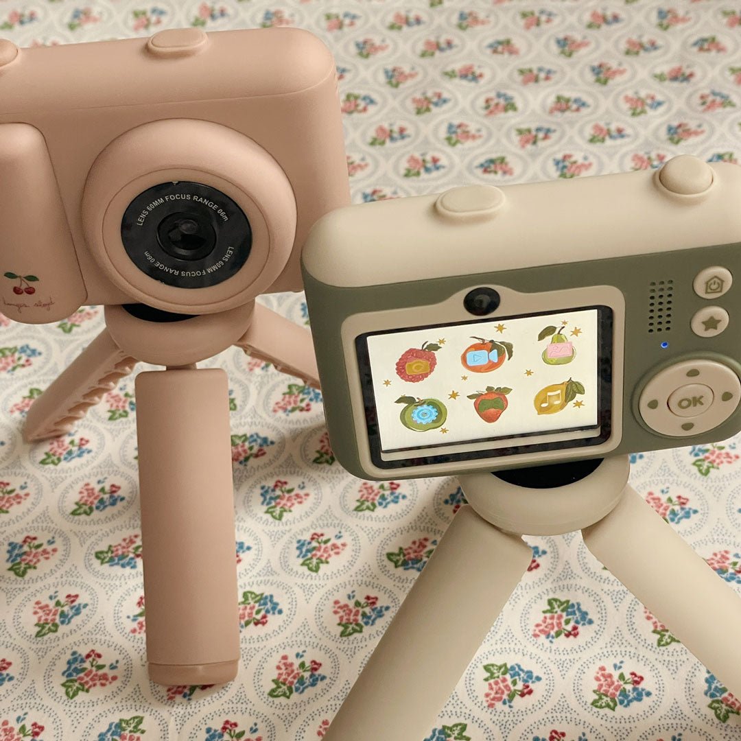 Digitalkamera für Kinder &quot;My First Camera&quot; - Cherry - little something