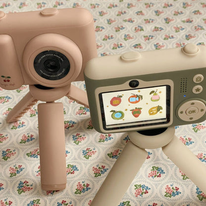 Digitalkamera für Kinder &quot;My First Camera&quot; - Cherry - little something