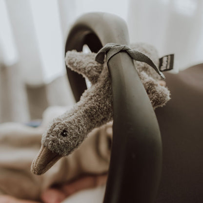 Einschlafhilfe &amp; Kuscheltier Gans inkl. Soundbox &quot;Liva Comforter on the go&quot; - Grau - little something