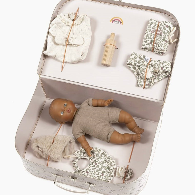 Geschenkset 11-teilig Puppe & Kleidung inkl. Köfferchen - Babies Suzie 28cm - little something