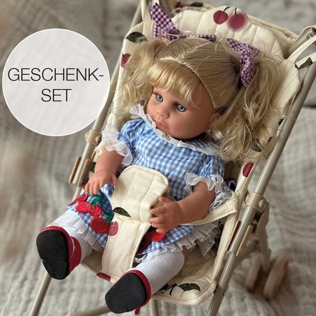 Geschenkset Puppe &quot;Delphine Doll&quot;, Kleidung &amp; Buggy - little something