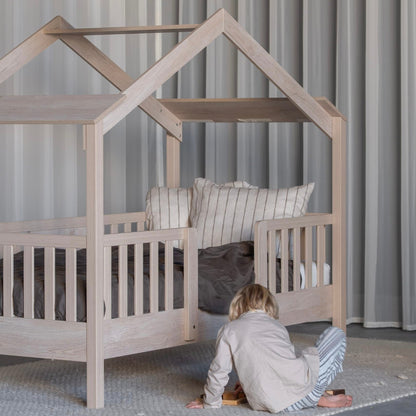 Hausbett Juniorbett "Chalet" 200x90cm - little something