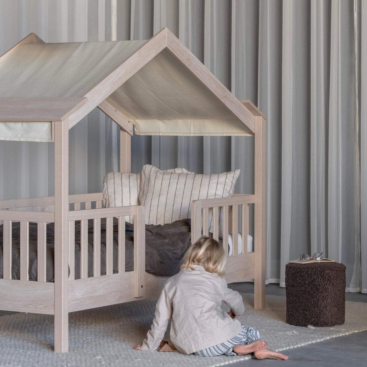 Hausbett Juniorbett "Chalet" 200x90cm - little something