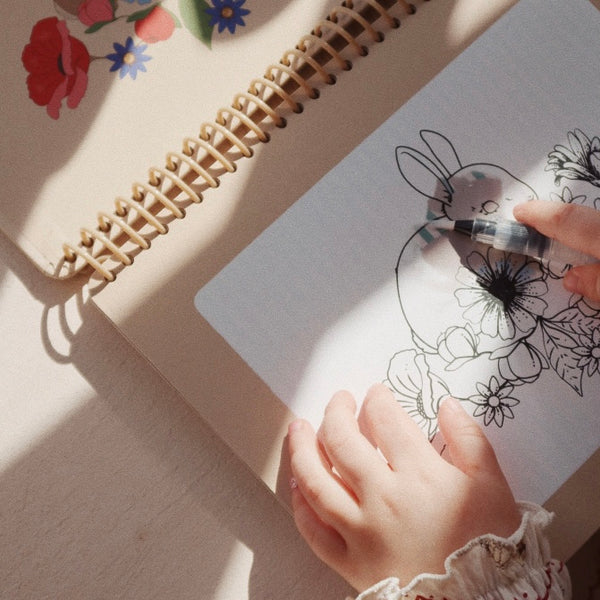 Wassermalbuch mit Wassertankstift "Magic Book"
