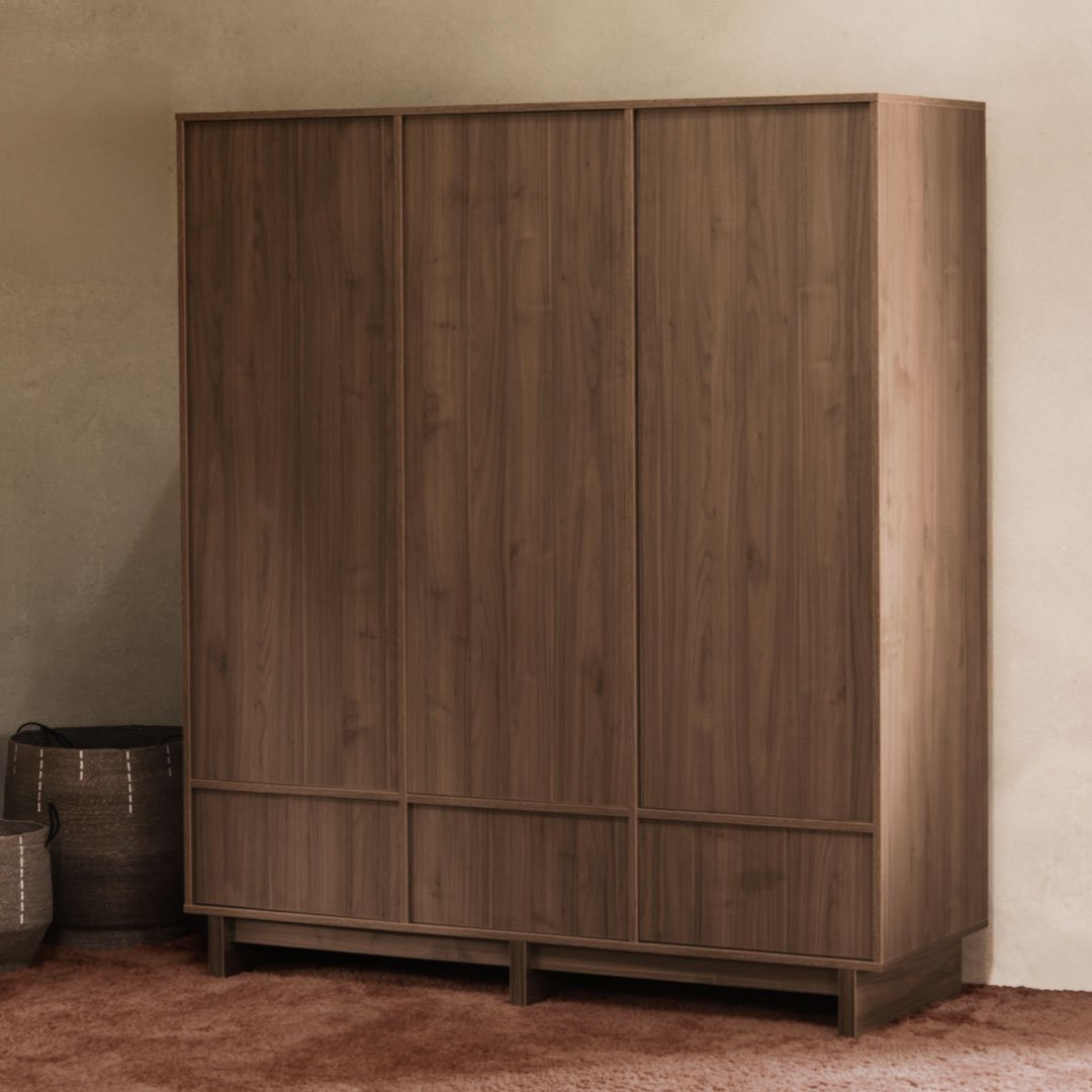 Kleiderschrank 3 - türig Kyjo - Walnut - little something
