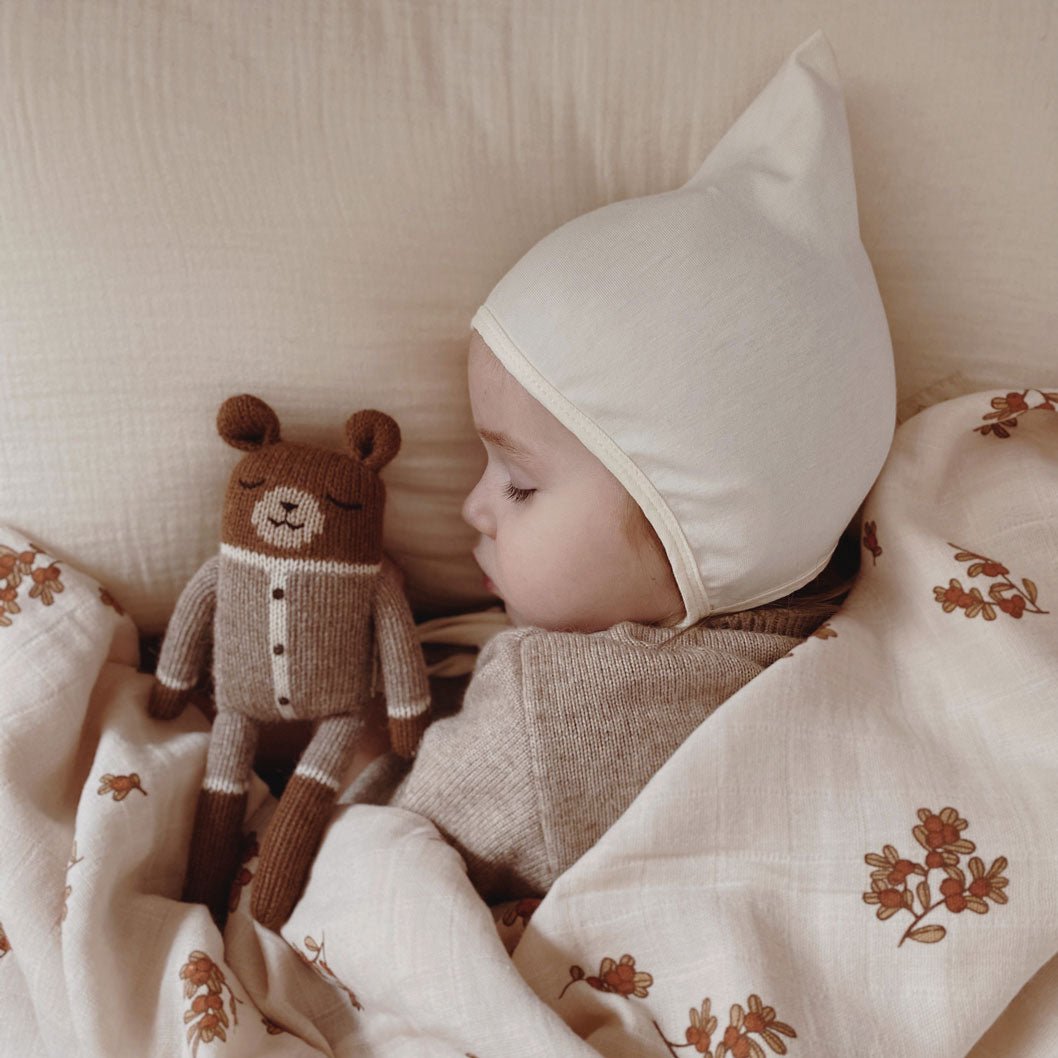 Kuscheltier Bär Strick &quot;Teddy knit toy - oat romper&quot; - little something