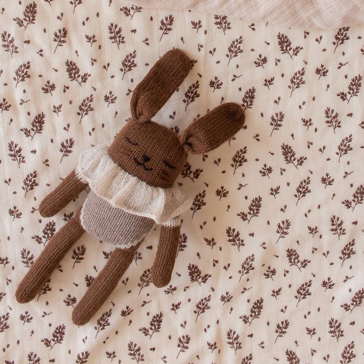 Kuscheltier Hase Strick &quot;Bunny knit toy - oat bodysuit&quot; - little something