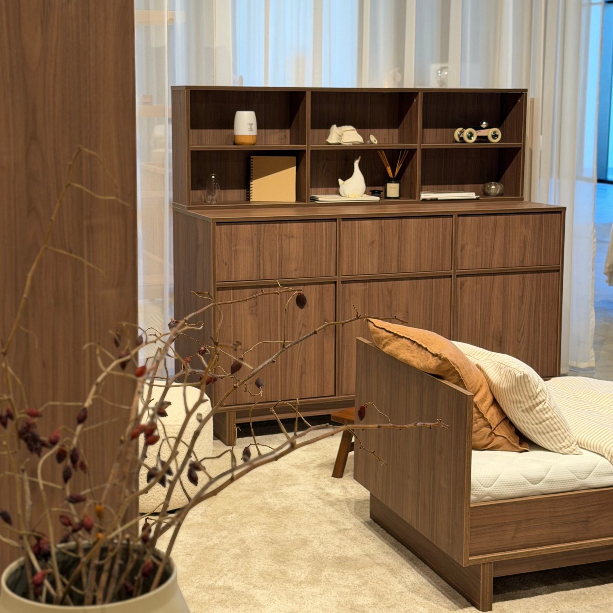 Kyo XL - Regalaufsatz für Kommode - Walnut - little something