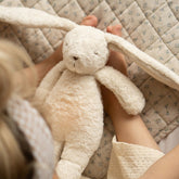 Moonie Hase 2.0 Organic Nachtlicht, Einschlafhilfe & Kuscheltier - Sand natur - little something