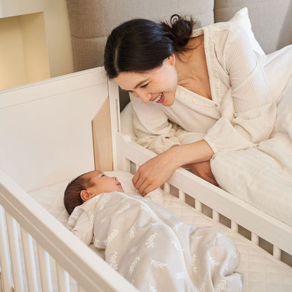 MoveMi® Babybett + Laufstall (inkl. Umbaumset in ein Beistellbett) - little something