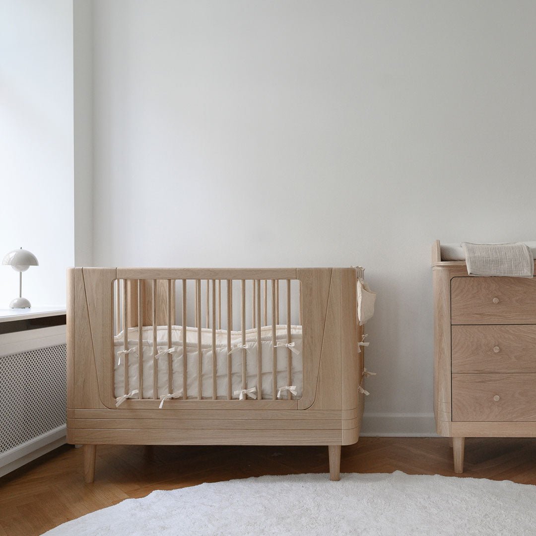 Nature Babybett 2.0 - Eiche 124,5x72,5cm (inkl. Umbauset in ein Kinderbett 164,5x72,5cm) - little something