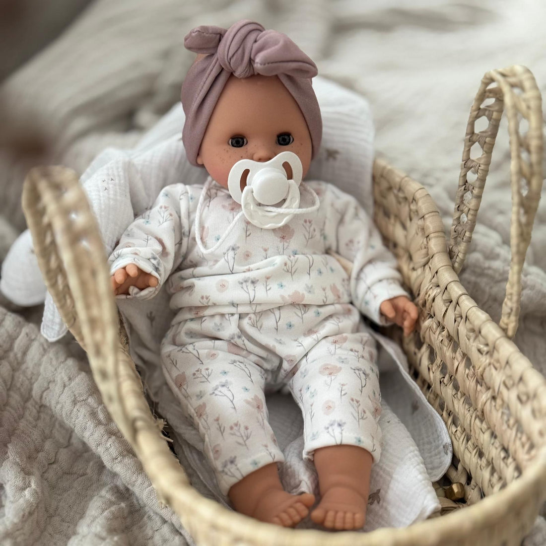 Puppe 36cm Sonia FLOWER sprechend mit Schlafaugen, Schnuller und Kleidung - little something