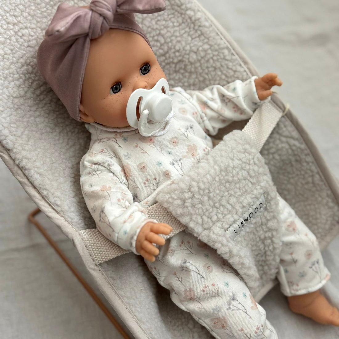 Puppenwippe &quot;Mabel Pile Doll Bouncer&quot; - little something