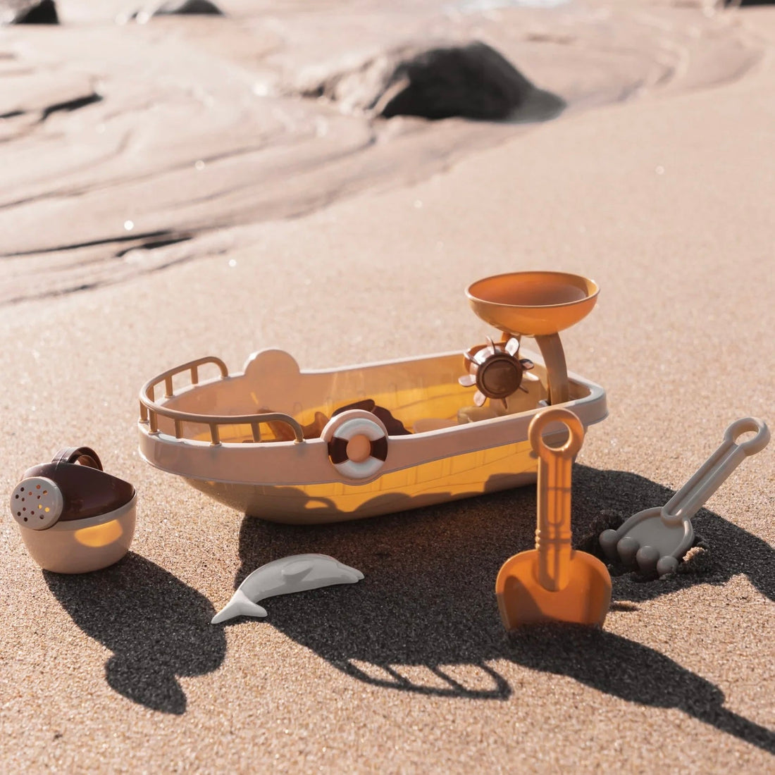Sandspielzeug Boot &quot;All Aboard&quot; 14-teilig - little something