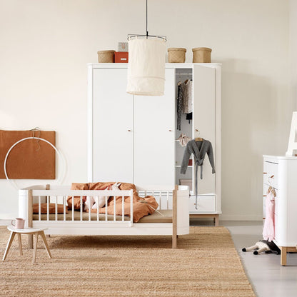 Wood Kleiderschrank, 3 - türig - weiß/Eiche - little something