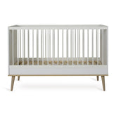 Babybett Flow - White 140x70cm (inkl. Umbaumöglichkeit in ein Kinderbett 140x70cm) - little something