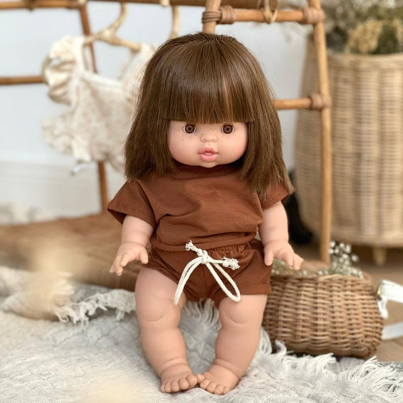Puppe "Jeanne" 34cm mit braunen Haaren und braunen Augen - little something
